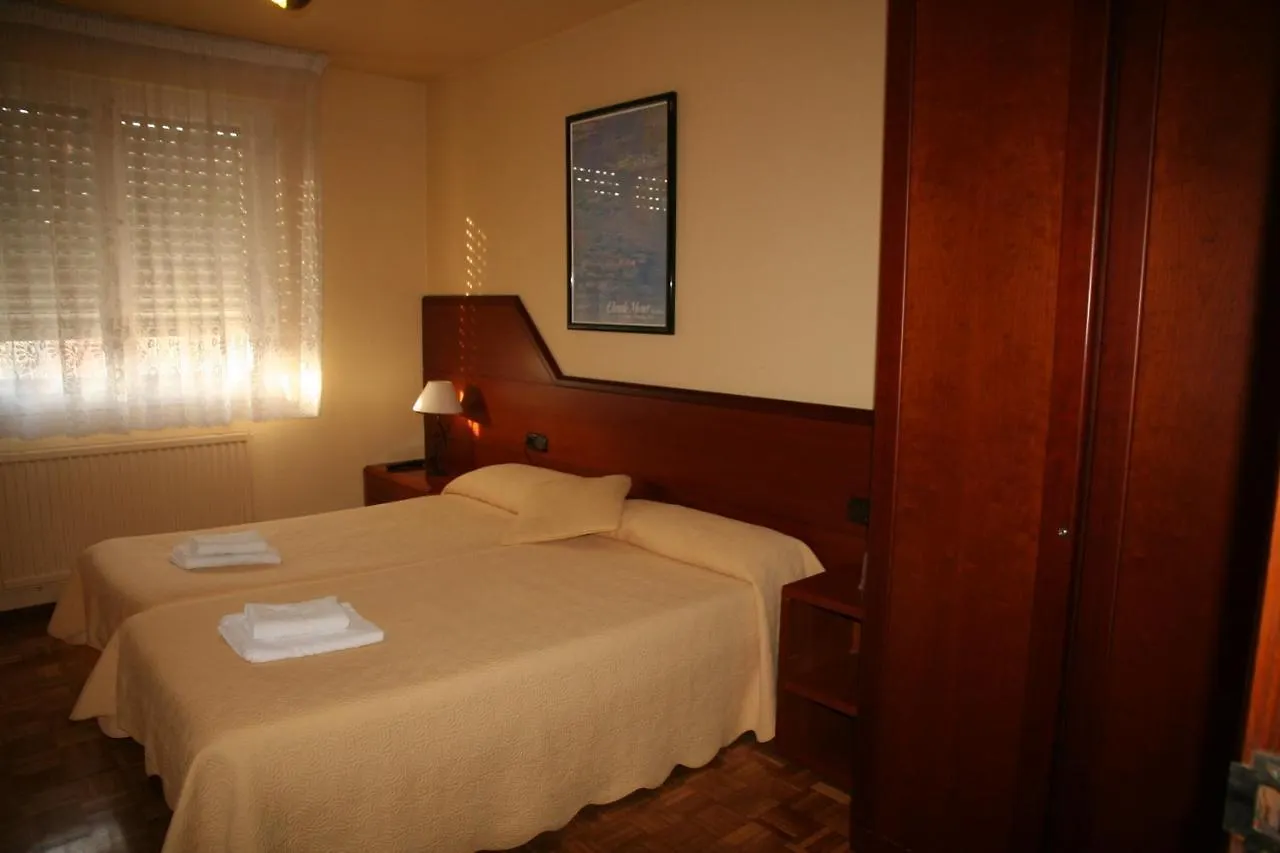 Pension Acella Pamplona