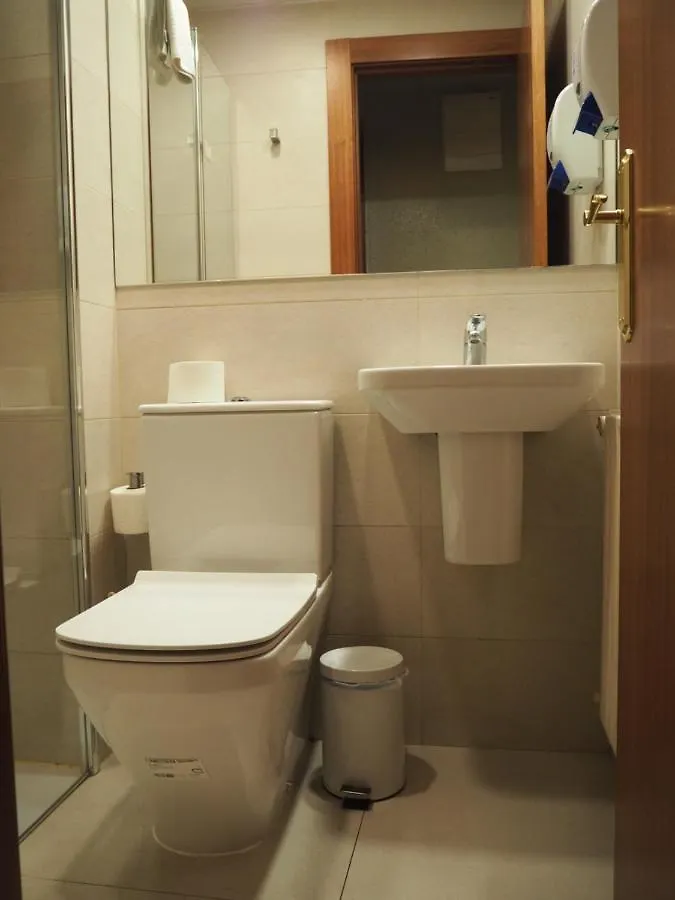 Pension Acella Pamplona 0*,