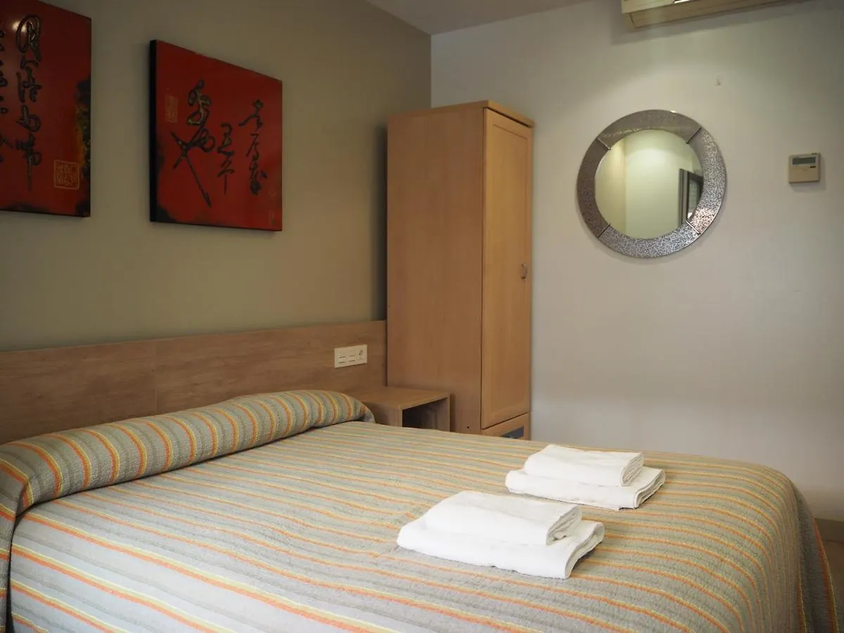 Guest house Pension Acella Pamplona Spain